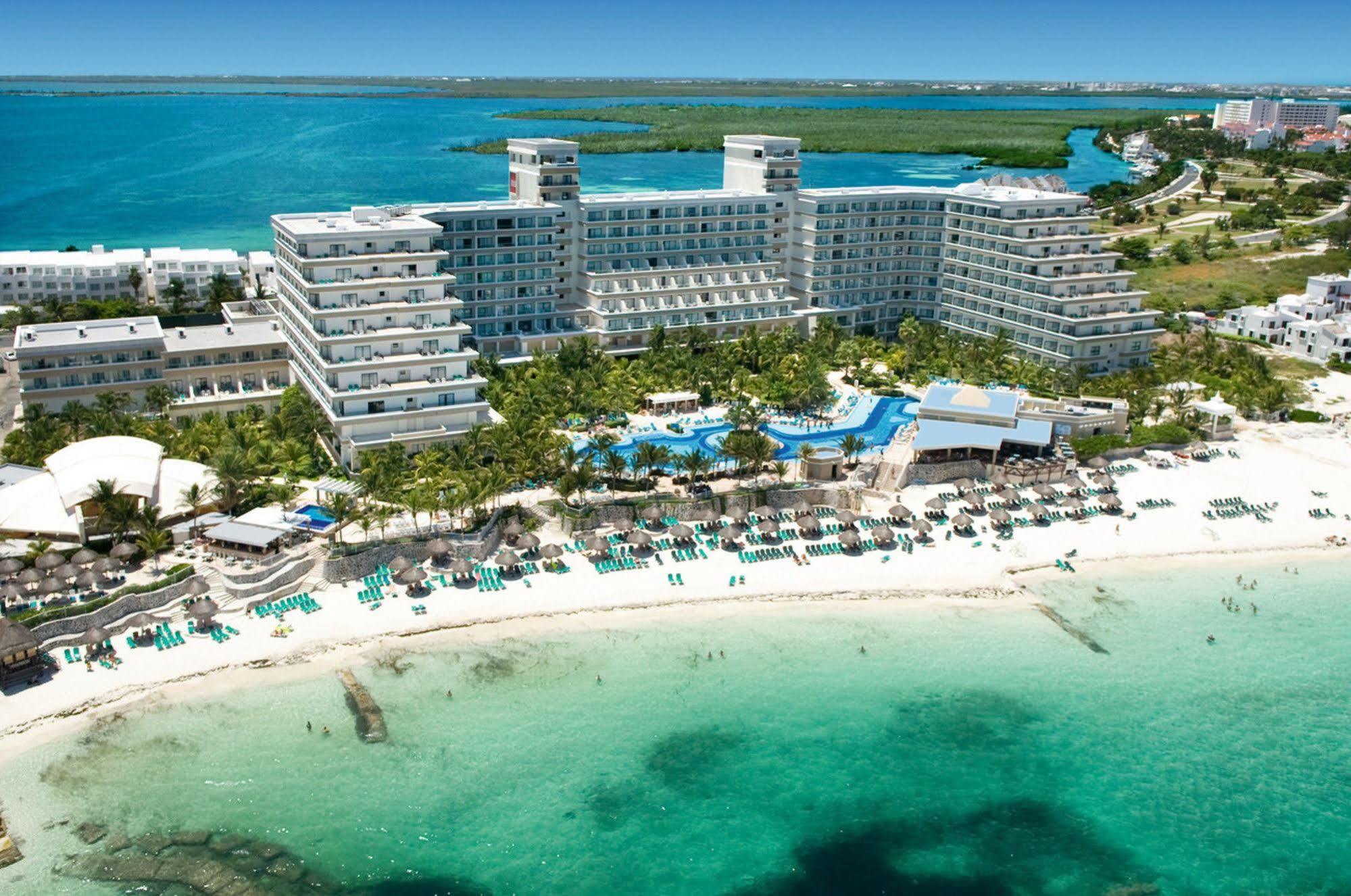 Hotel Riu Caribe Cancún Exterior foto